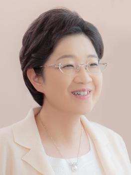 上橋菜穂子さん